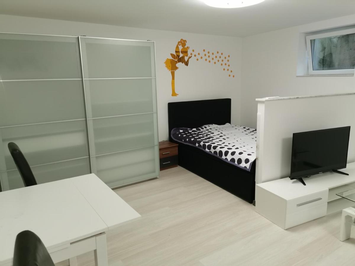 Messe Unterkunft Vanilla Кёльн Экстерьер фото